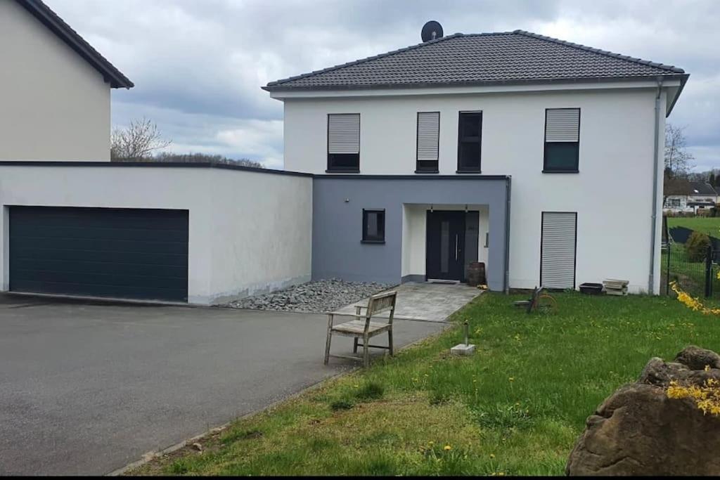 Modernes Ferienhaus In Uedersdorf Luaran gambar
